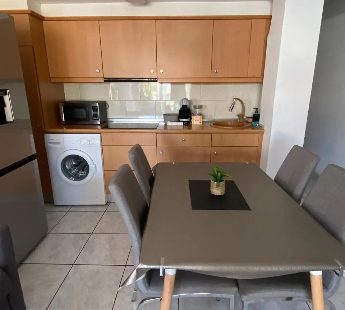 Acogedor Apartamento Con Barbacoa Privada En Empuriabrava