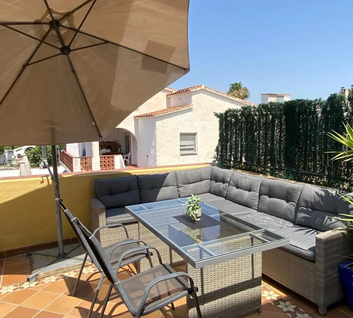 Acogedor Apartamento Con Barbacoa Privada En Empuriabrava 0*,